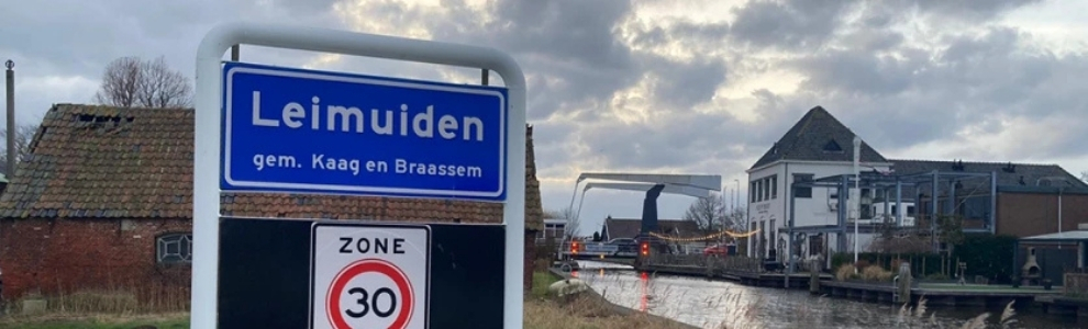 Slotenmaker Leimuiden opent deur zonder schade